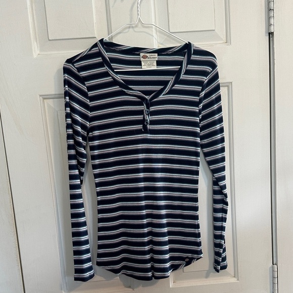 Dickies Tops - Dickies size small women’s long sleeve